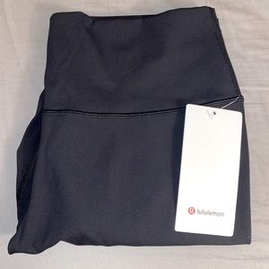 NWT Lululemon Wunder Under leggings size 12 & 14 available